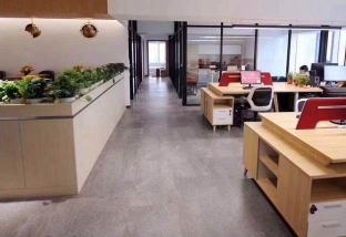贵州办公室塑胶地板施工