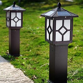 古典草坪燈